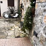Marina&parking Free Bed & Breakfast