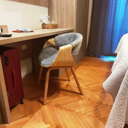 Marina & Parking Free Bed & Breakfast 4*