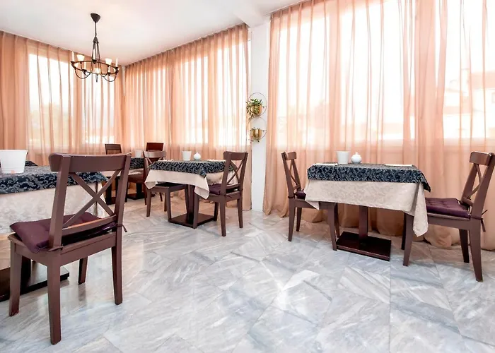 Marina & Parking Free