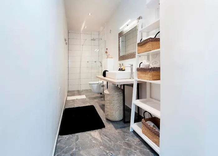 Marina & Parking Free 4* Rovinj