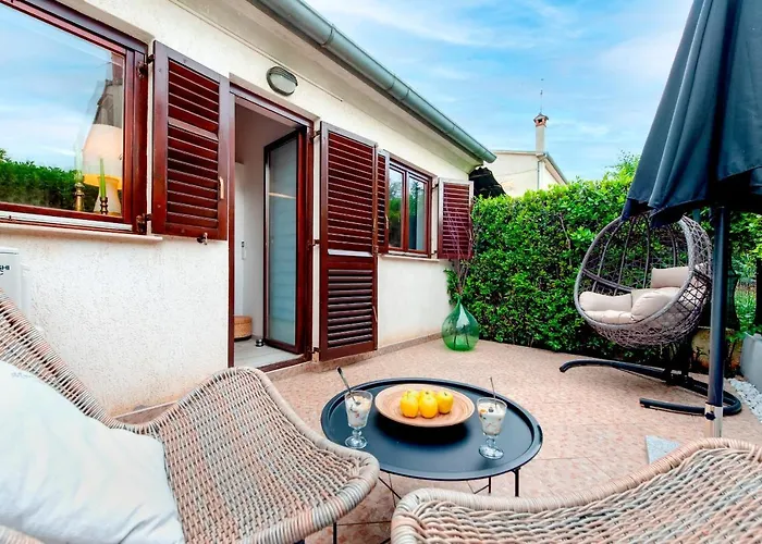 Panzió Marina & Parking Free Rovinj