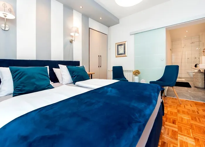 Marina & Parking Free 4* Rovinj