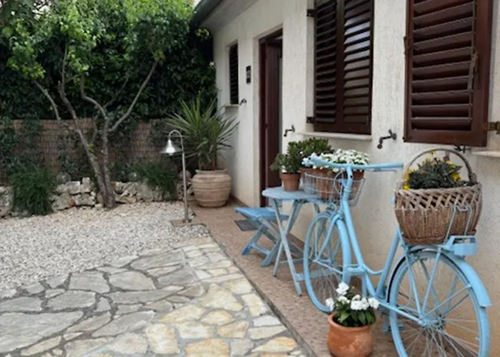 Panzió Marina & Parking Free 4*