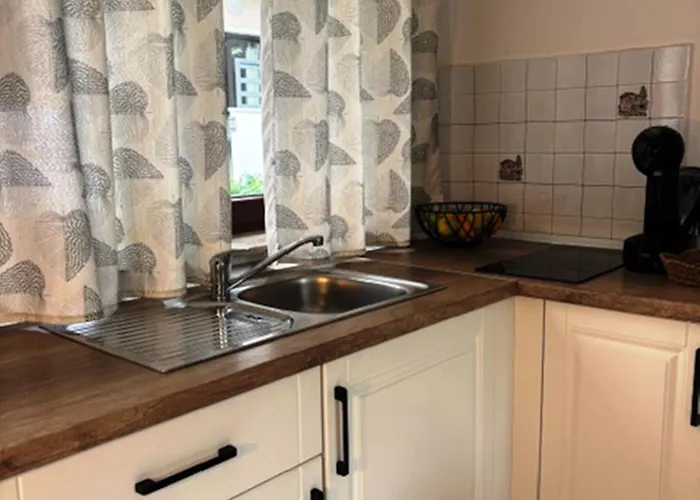 Marina & Parking Free 4*