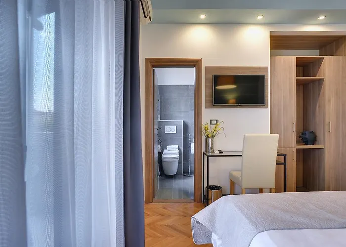 Marina & Parking Free 4* Rovinj