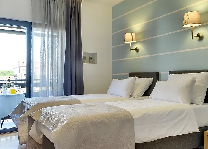 Marina & Parking Free Panzió 4*