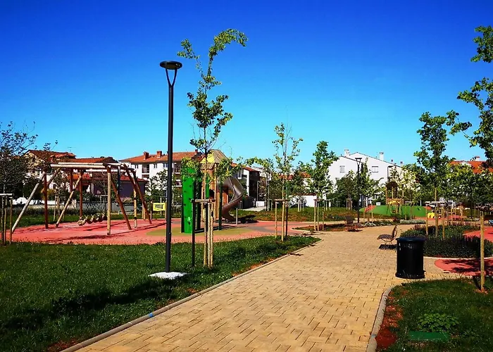 B&B Marina & Parking Free 로비니