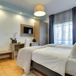 Marina & Parking Free krevet i doručak 4*