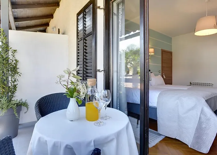 Marina & Parking Free